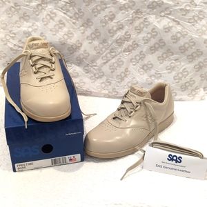 SAS Womens "Free Time" Bone color  lace up shoes ~size 10N